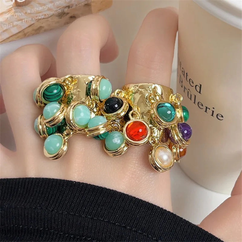 Sara Retro-Inspired High-Quality Natural Stone Fringe Ring