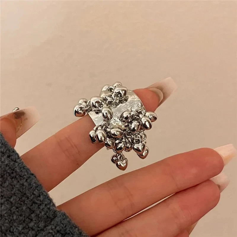 Sara Retro-Inspired High-Quality Natural Stone Fringe Ring