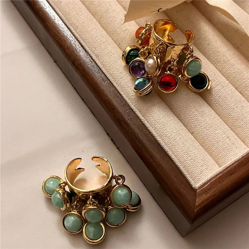 Sara Retro-Inspired High-Quality Natural Stone Fringe Ring