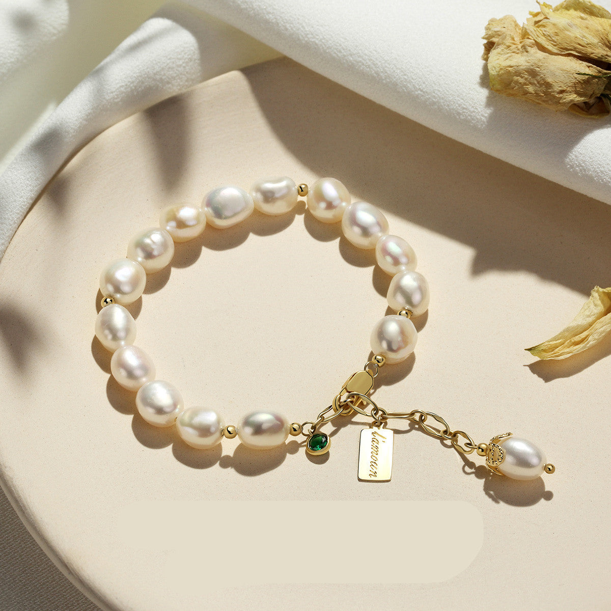 Elegant Saint Denis Natural Pearl and Zirconia Bracelet