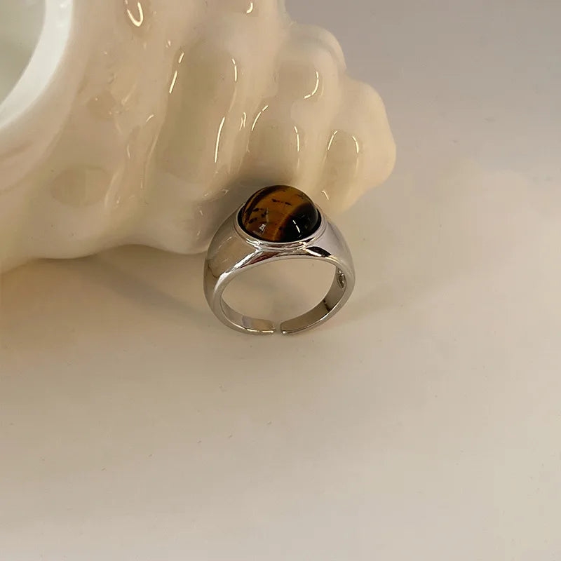 Queen's Elegance Ring