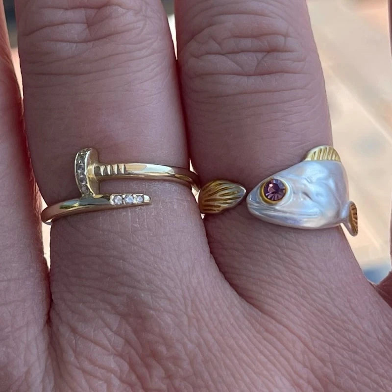 Vintage Adjustable Purple Eye Fish Ring for Unisex - Personalized Creative Lucky Cocktail Ring for Casual Events and Celebrations