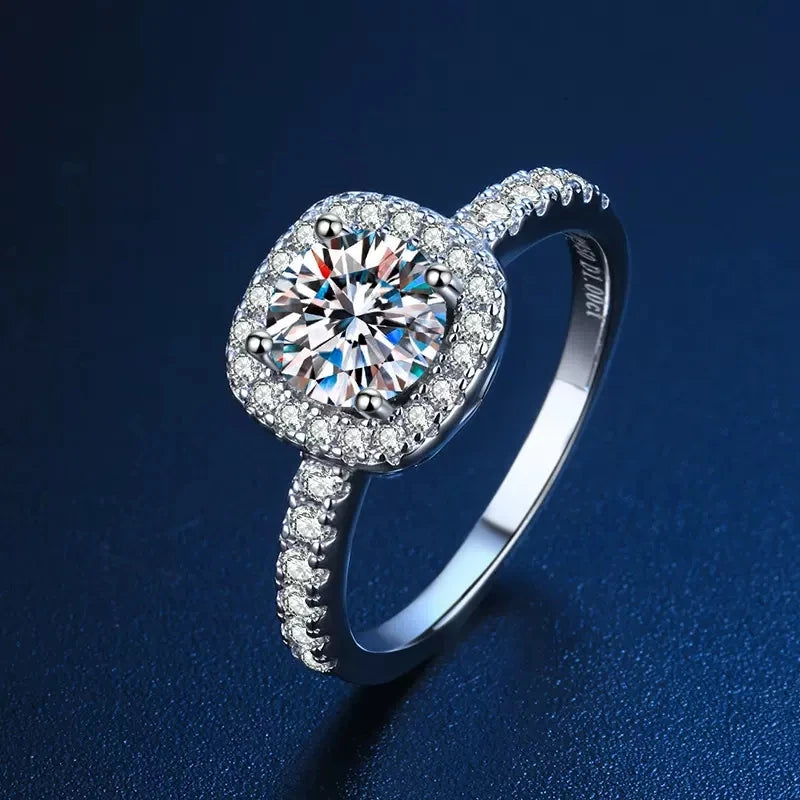 Queen's Elegance Moissanite Ring